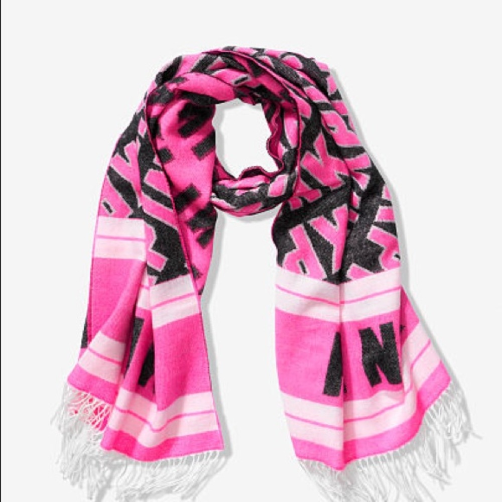 SOLD🚫VS PINK Blanket Scarf NEW